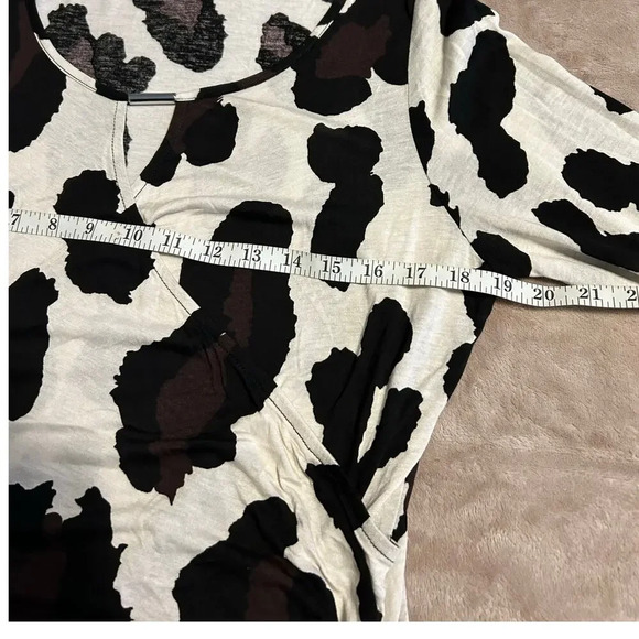 INC Leopard Print V-Neck 3/4 Sleeve Top Size XL  Ruched Animal Cream Neutral - Picture 4 of 5